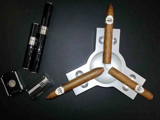 Cigar-Ashtray Art Of Christian